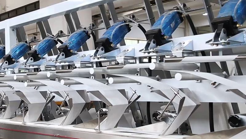 خطوط إنتاج المناديل المبللة (عبوة 30 إلى 120 منديل/ علبة)